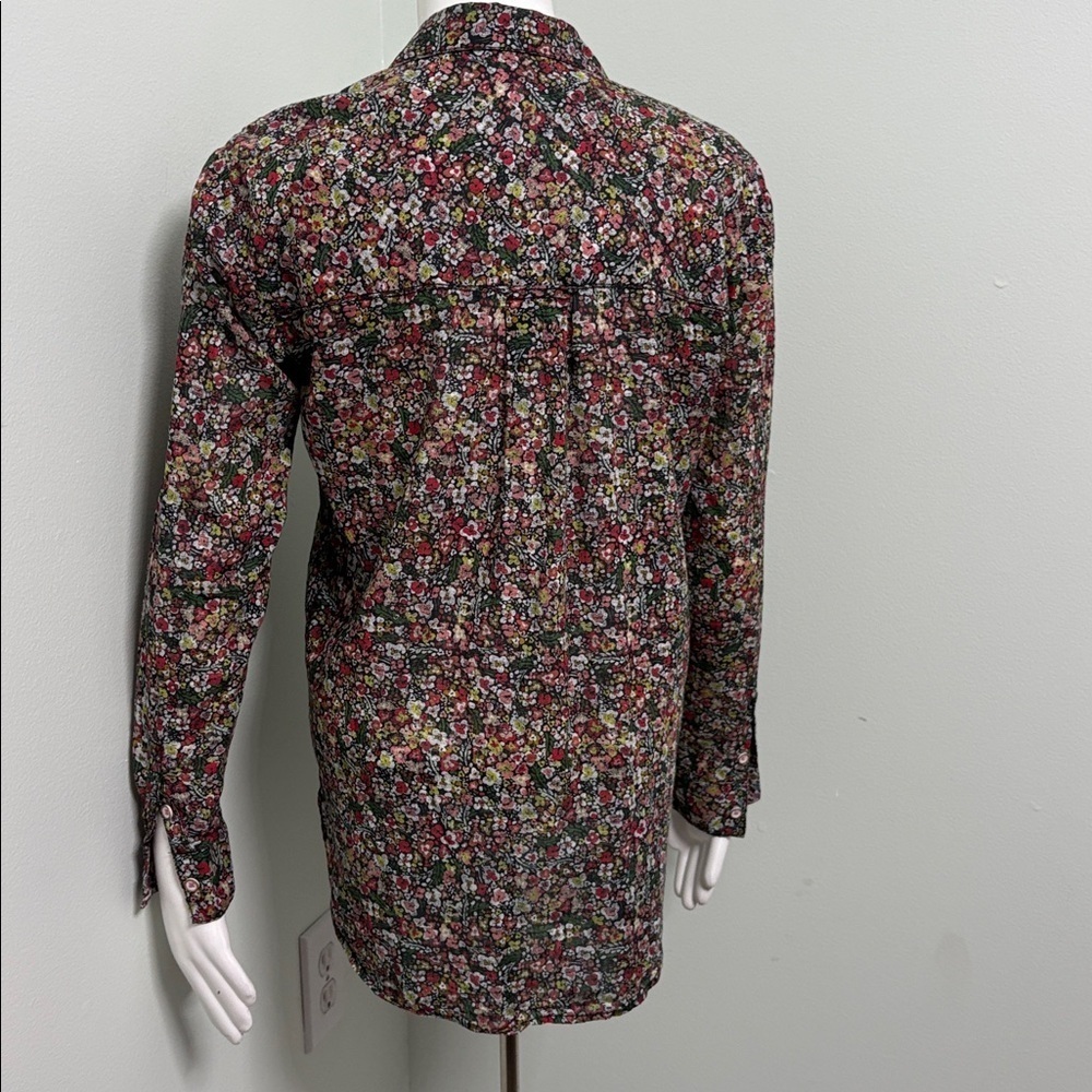Pilcro Floral Ruffle Button Down - Picture 9 of 11